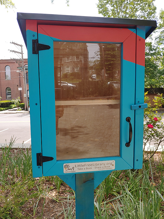 Photo of Closeup of the little free library